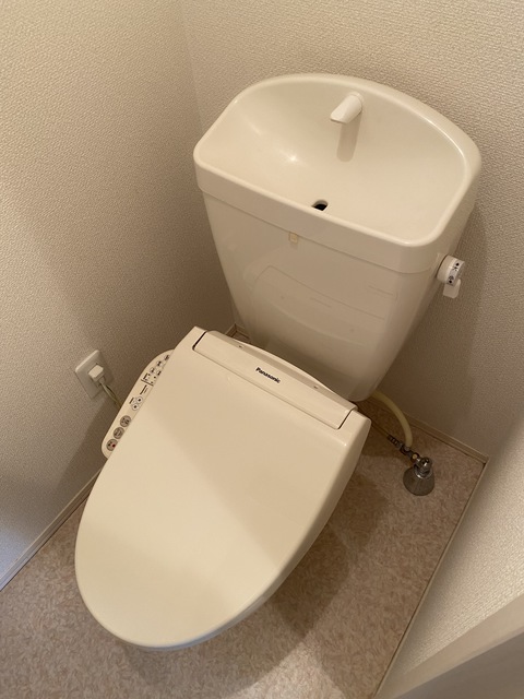 トイレ　シャワートイレ完備