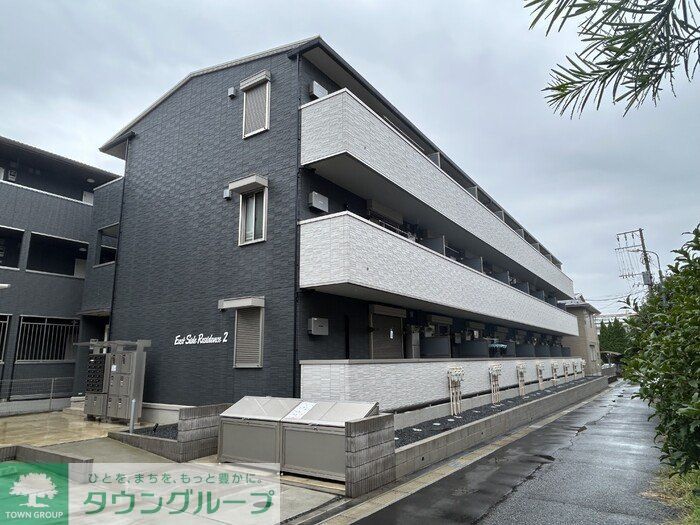 建物外観　駐車場