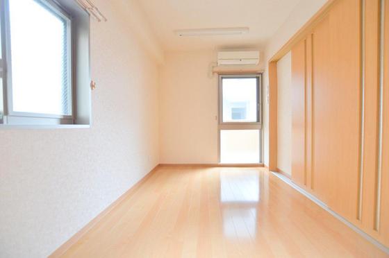その他　洋室６帖