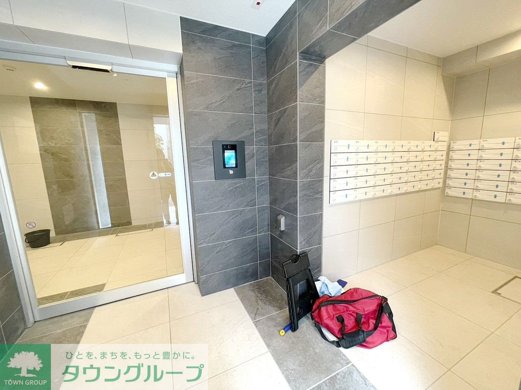 エントランス　エントランス