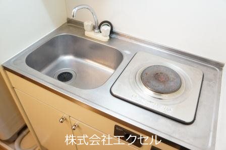 キッチン　コンロ付きのキッチンです。