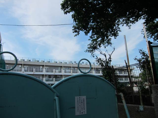 小学校　上板橋第2小学校（小学校）まで271m