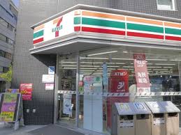 コンビニ　セブンイレブン千代田岩本町2丁目店（コンビニ）まで6m