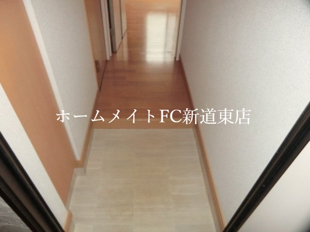 玄関　玄関