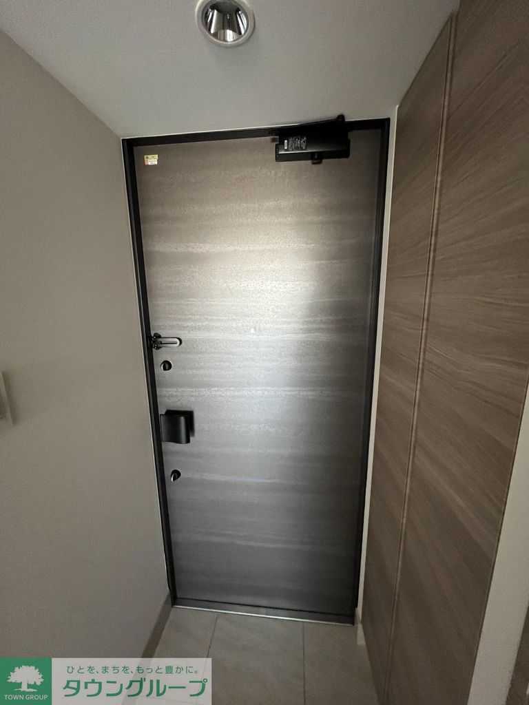 玄関　同型別部屋参照