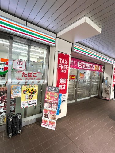 コンビニ　セブンイレブン ゆりかもめ豊洲駅店（コンビニ）まで103m