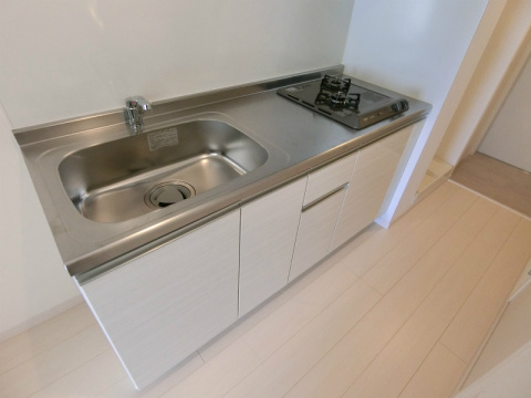 キッチン　※写真は同じマンションの違う部屋のものになります。