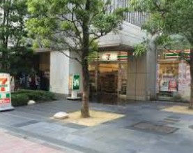 コンビニ　セブンイレブン十二社店（コンビニ）まで127m