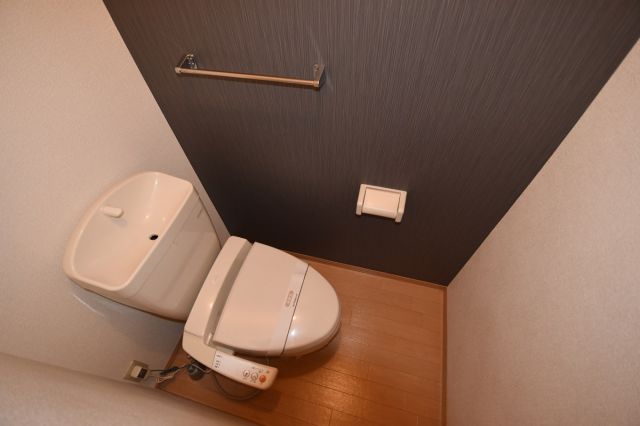 トイレ　ウォシュレット付きのトイレです♪