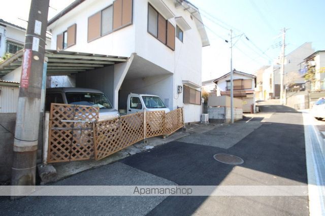 その他　前面道路（その他）まで0m
