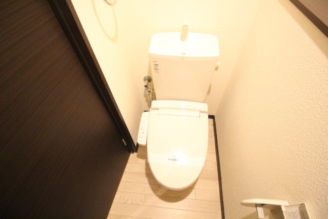 トイレ　別号室の写真です