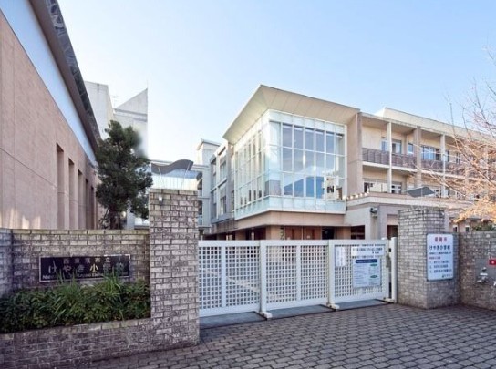小学校　西東京市立けやき小学校（小学校）まで795m