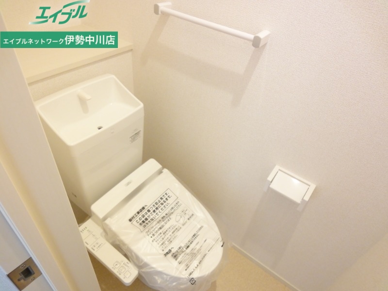 トイレ　反転タイプ参考写真