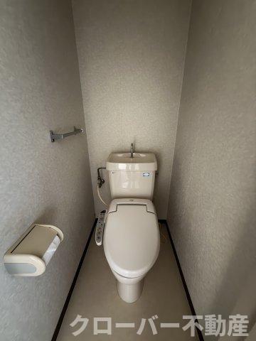 ＪＲ予讃線 坂出駅 徒歩30分 3階建 築31年のトイレ写真