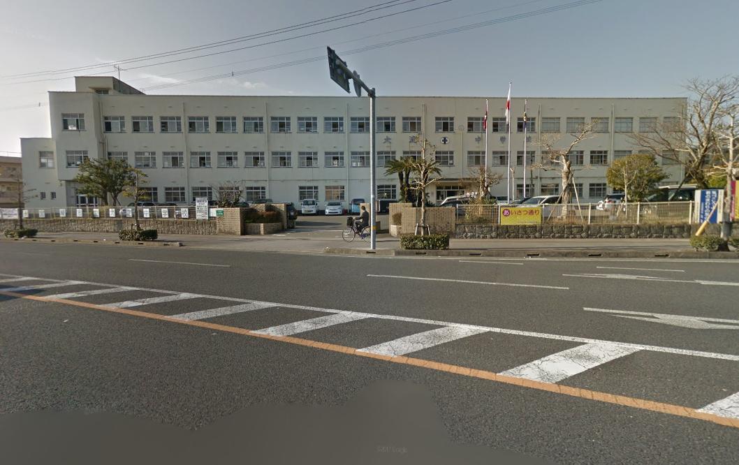 中学校　宮崎市立大淀中学校（中学校）まで1135m