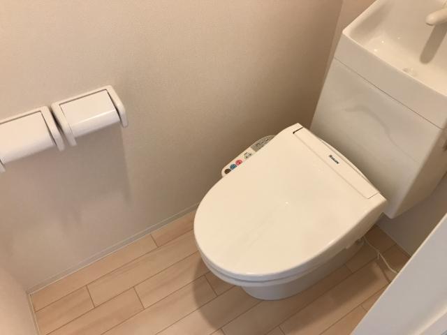 トイレ　シャワー付トイレ
