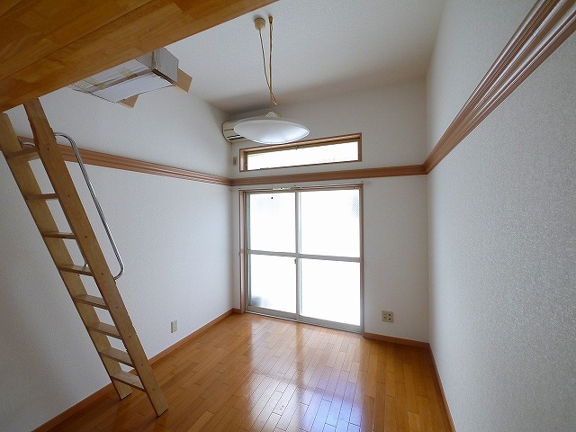 その他部屋・スペース　ゆったりした洋室です