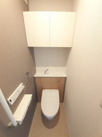 トイレ　落ち着いたトイレです