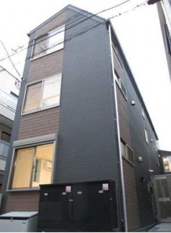 建物外観　2020年12月築　木造3階建て総戸数8戸 東京都大田区羽田