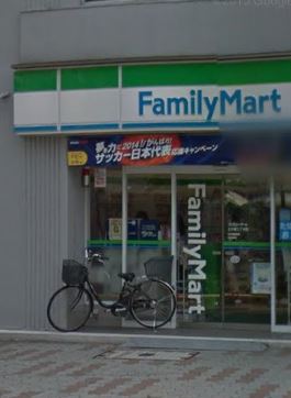 コンビニ　ファミリーマート上大崎三丁目店（コンビニ）まで150m