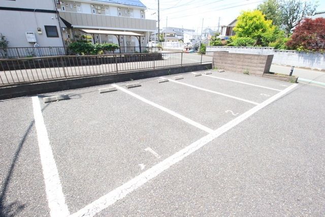 駐車場　★お問い合わせはタウンハウジング高幡不動店まで★