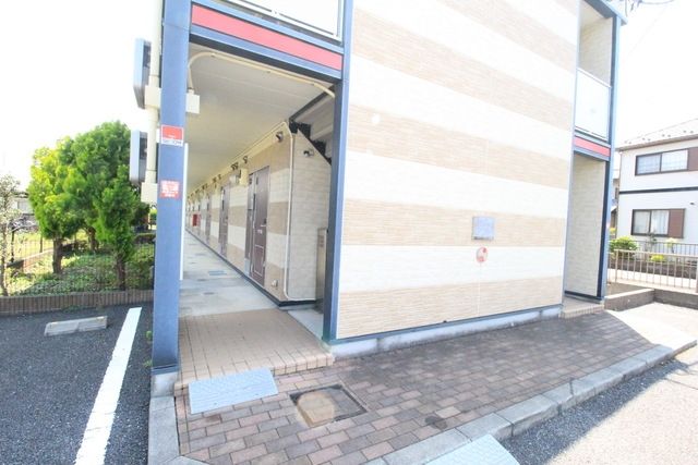 エントランス　★お問い合わせはタウンハウジング高幡不動店まで★