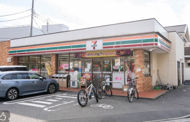 コンビニ　セブン-イレブン足立梅田５丁目店（コンビニ）まで2987m