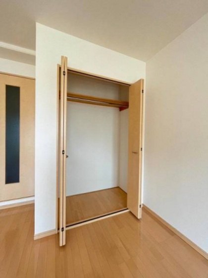 収納　※別部屋の写真です。