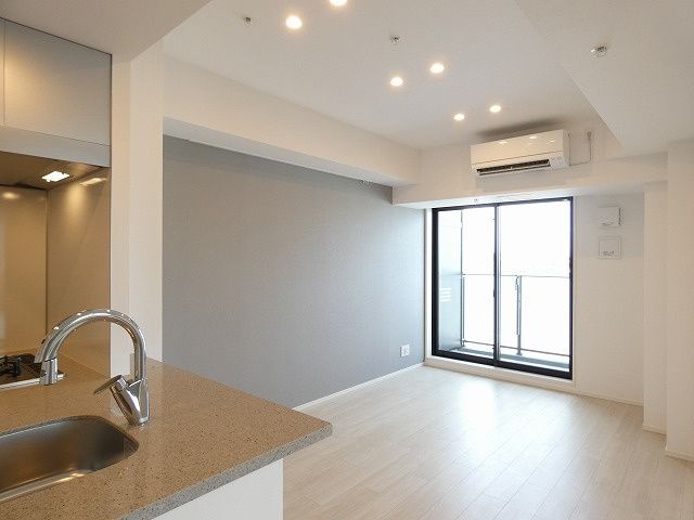 居室・リビング　写真は同タイプ住居です。