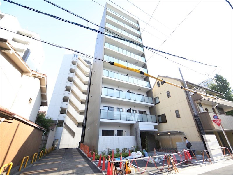 建物外観　外観　宅配ＢＯＸ　オートロック付　防犯カメラ付