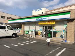 コンビニ　ファミリーマート 瑞穂浮島町店（コンビニ）まで598m