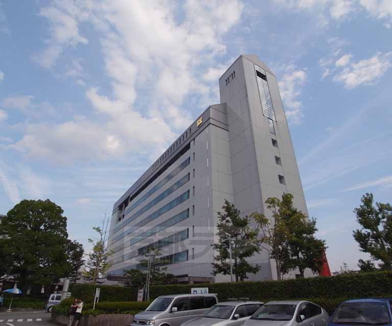 役所　亀岡市役所（役所）まで600m