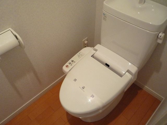 トイレ　※同物件別号室参照