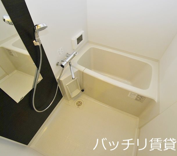 バス・シャワールーム　＊画像は同型タイプの為、現状を優先いたします