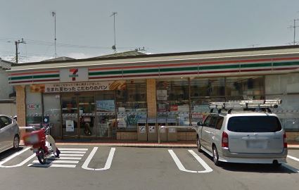 コンビニ　セブンイレブン 横浜和泉町三ツ俣店（コンビニ）まで971m