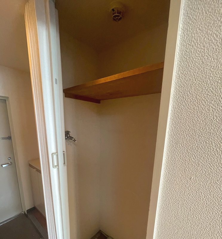 その他部屋・スペース　室内洗濯機置き場※内装前の写真です。