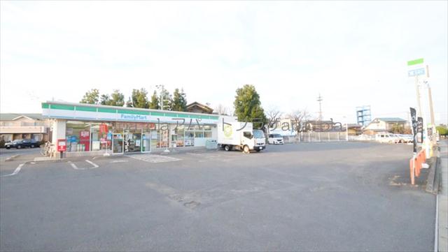 コンビニ　ファミリーマート川越神明町店（コンビニ）まで208m