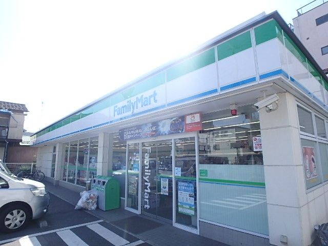 コンビニ　ファミリーマート（コンビニ）まで190m