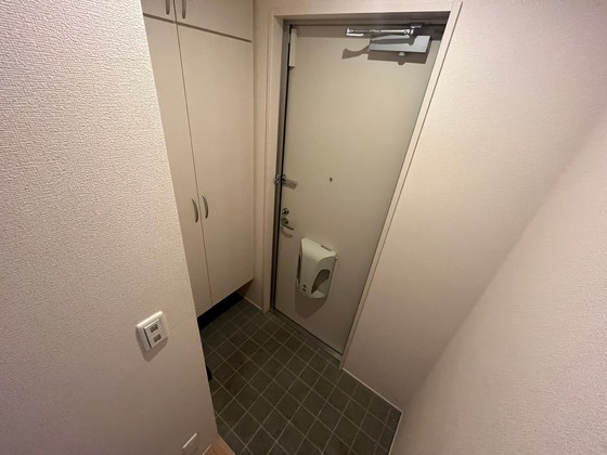 玄関　※別部屋の写真です