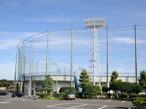 その他　船橋市運動公園プール（その他）まで893m
