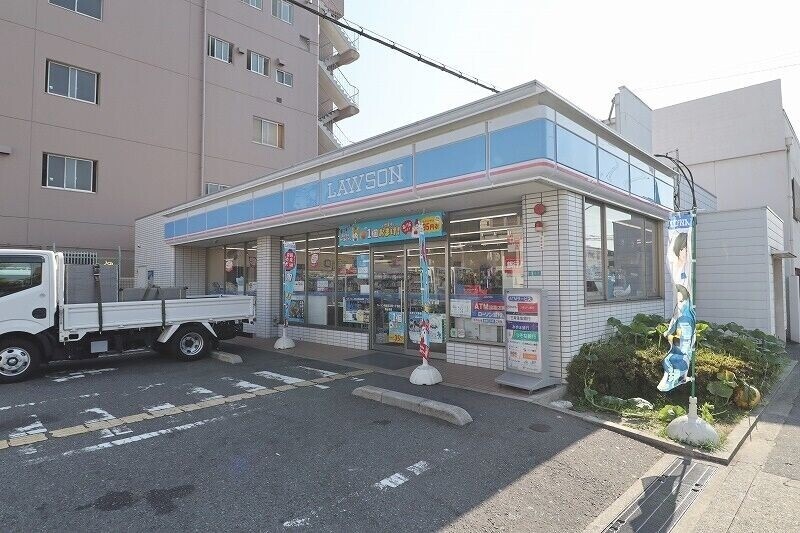 コンビニ　ローソン内環深江南一丁目店（コンビニ）まで300m