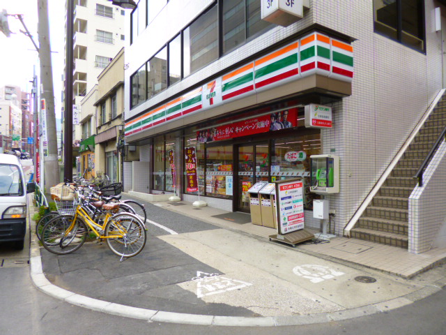 コンビニ　セブンイレブン文京大塚４丁目店（コンビニ）まで74m