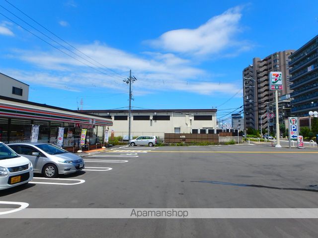 コンビニ　セブンイレブン（コンビニ）まで1254m