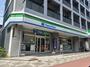 コンビニ　ファミリーマート 本庄西三丁目店（コンビニ）まで137m