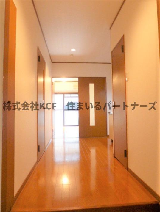 玄関　落ち着いた玄関です