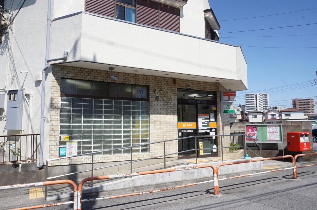 郵便局　足立舎人郵便局（郵便局）まで694m