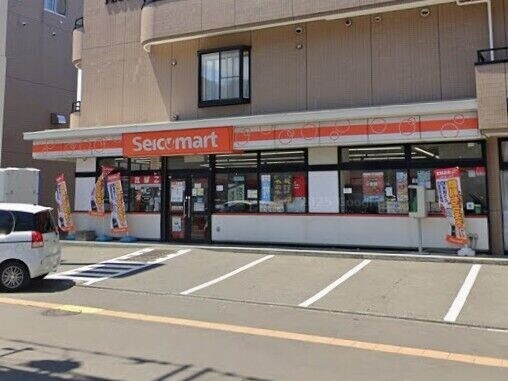 コンビニ　セイコーマート北43条店（コンビニ）まで212m