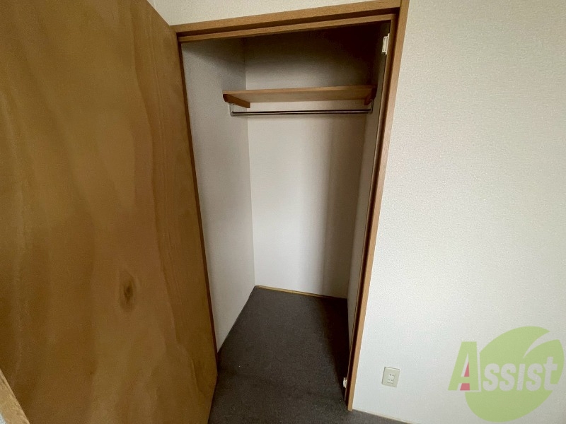 収納　寝室の収納です。部屋がすっきり片付きます。