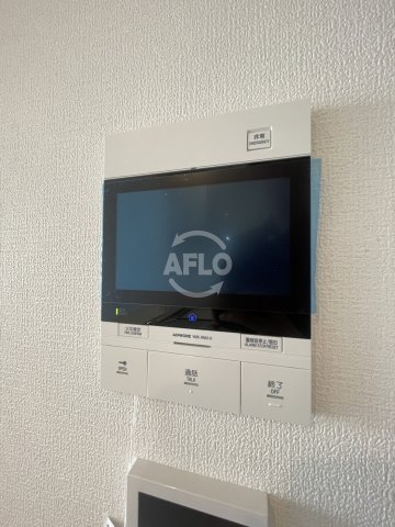 セキュリティ　セレニテ新大阪グランデミリュー　モニター付きインターホン