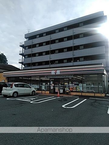 コンビニ　セブンイレブン（コンビニ）まで415m